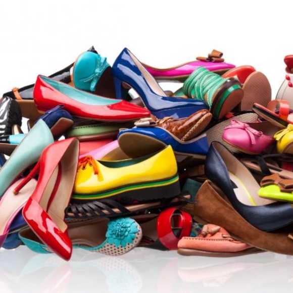 4/$100🌱 3 Mystery Shoe Lot Heels Pumps Sandals Flats Athletic Girls Womens 6 7 - Picture 2 of 5